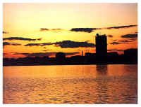 Sunset over MIT.jpg (125859 bytes)